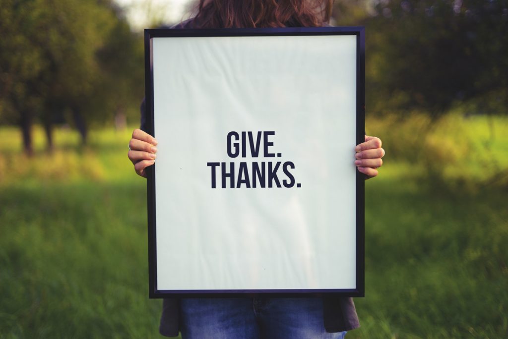 offering-gratitude-ways-to-say-thank-you-handwrytten